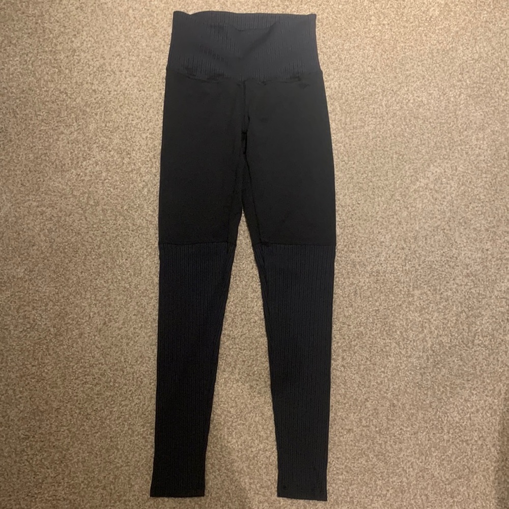 BEACH BUNNY Hallie Legging